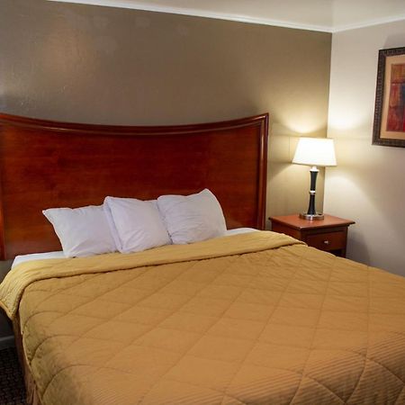 Oregon Motel 8 And Rv Park Klamath Falls Exterior foto