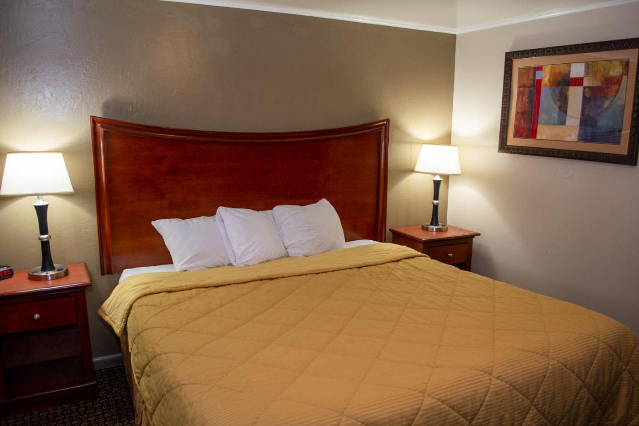 Oregon Motel 8 And Rv Park Klamath Falls Exterior foto